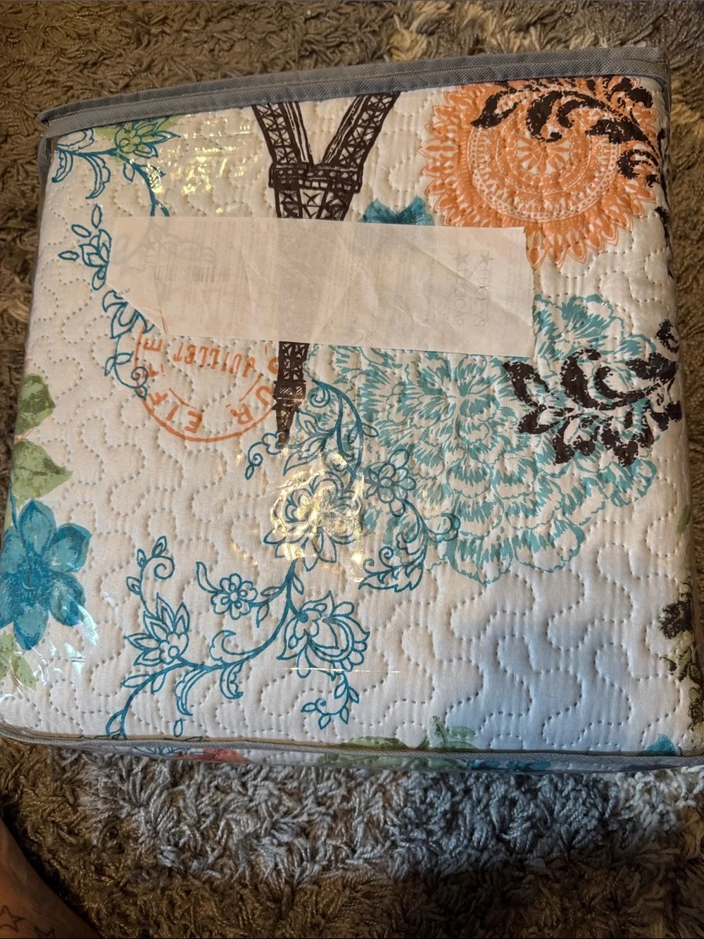 Floral Eiffel King Quilt Set in White, Teal, Pink